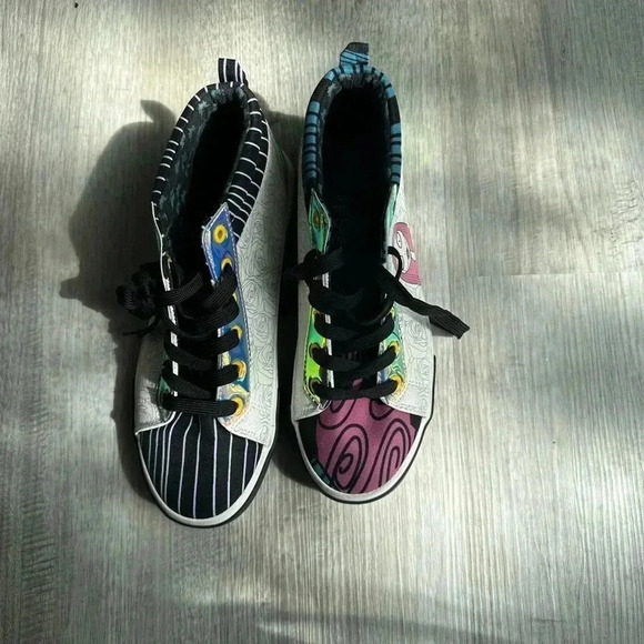 Nightmare before Christmas sneakers women's size 8 - Picture 6 of 6